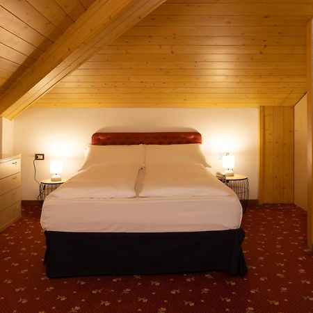 Hotel Lido Pieve Di Ledro Ngoại thất bức ảnh
