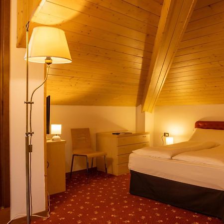 Hotel Lido Pieve Di Ledro Ngoại thất bức ảnh