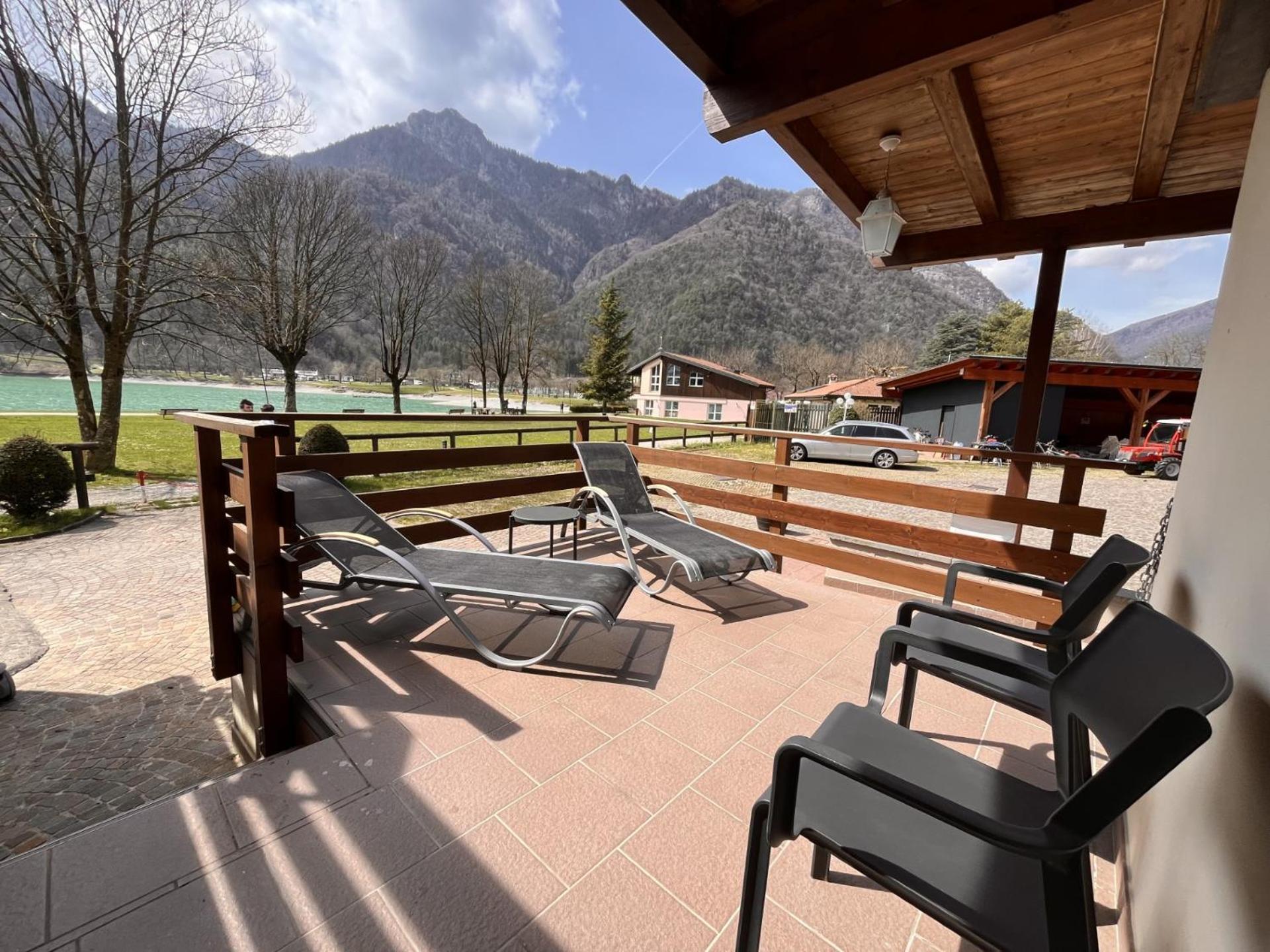 Hotel Lido Pieve Di Ledro Ngoại thất bức ảnh