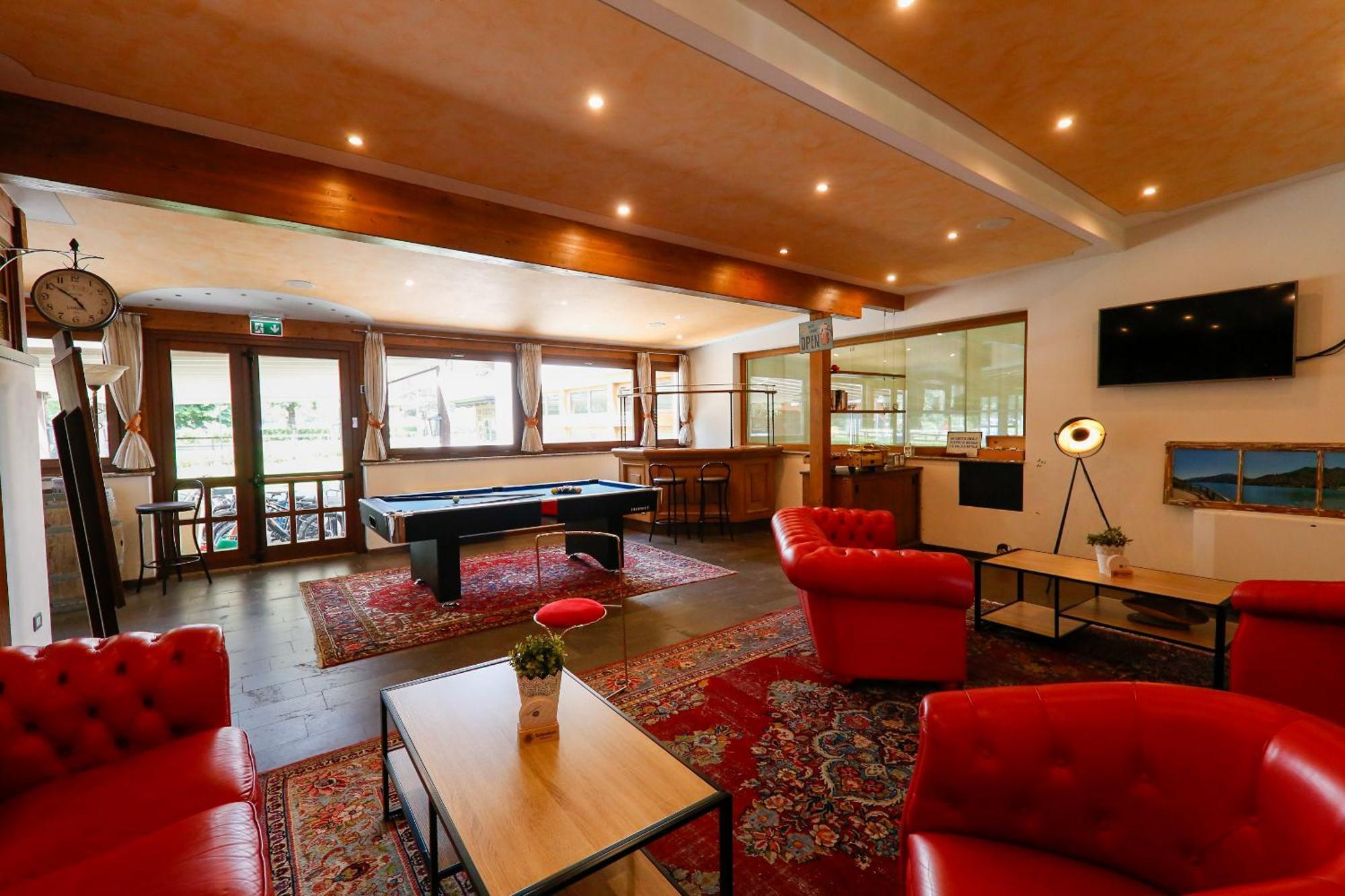 Hotel Lido Pieve Di Ledro Ngoại thất bức ảnh