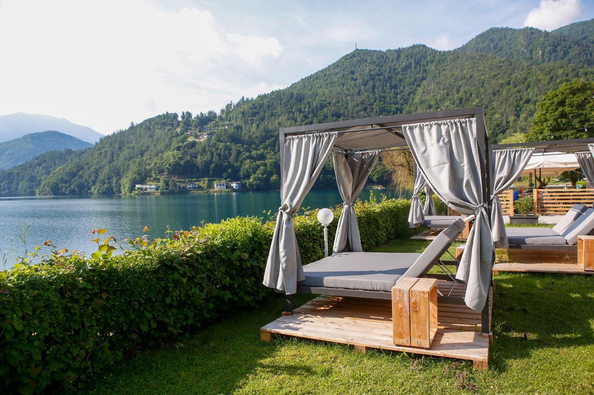 Hotel Lido Pieve Di Ledro Ngoại thất bức ảnh