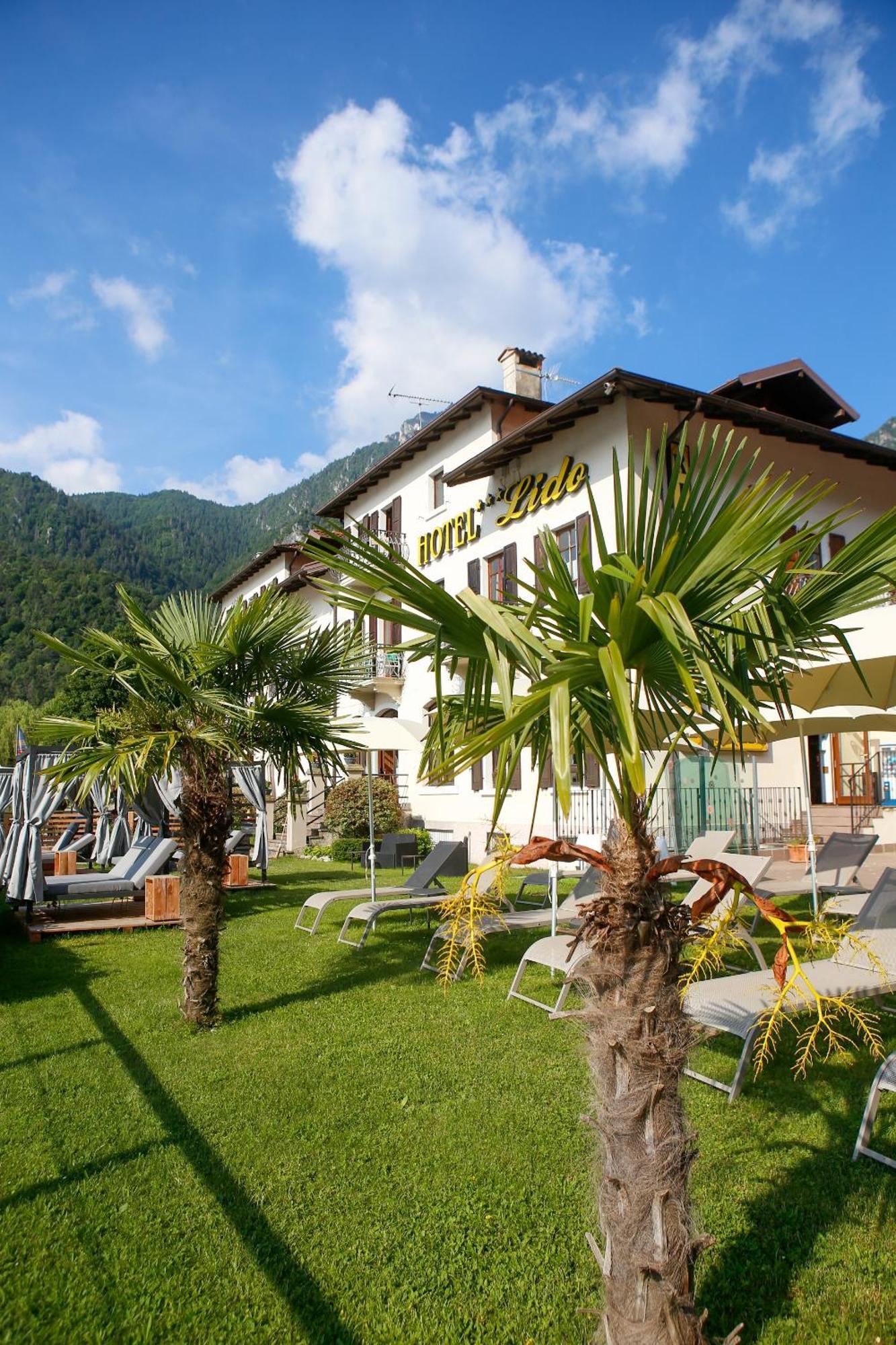 Hotel Lido Pieve Di Ledro Ngoại thất bức ảnh