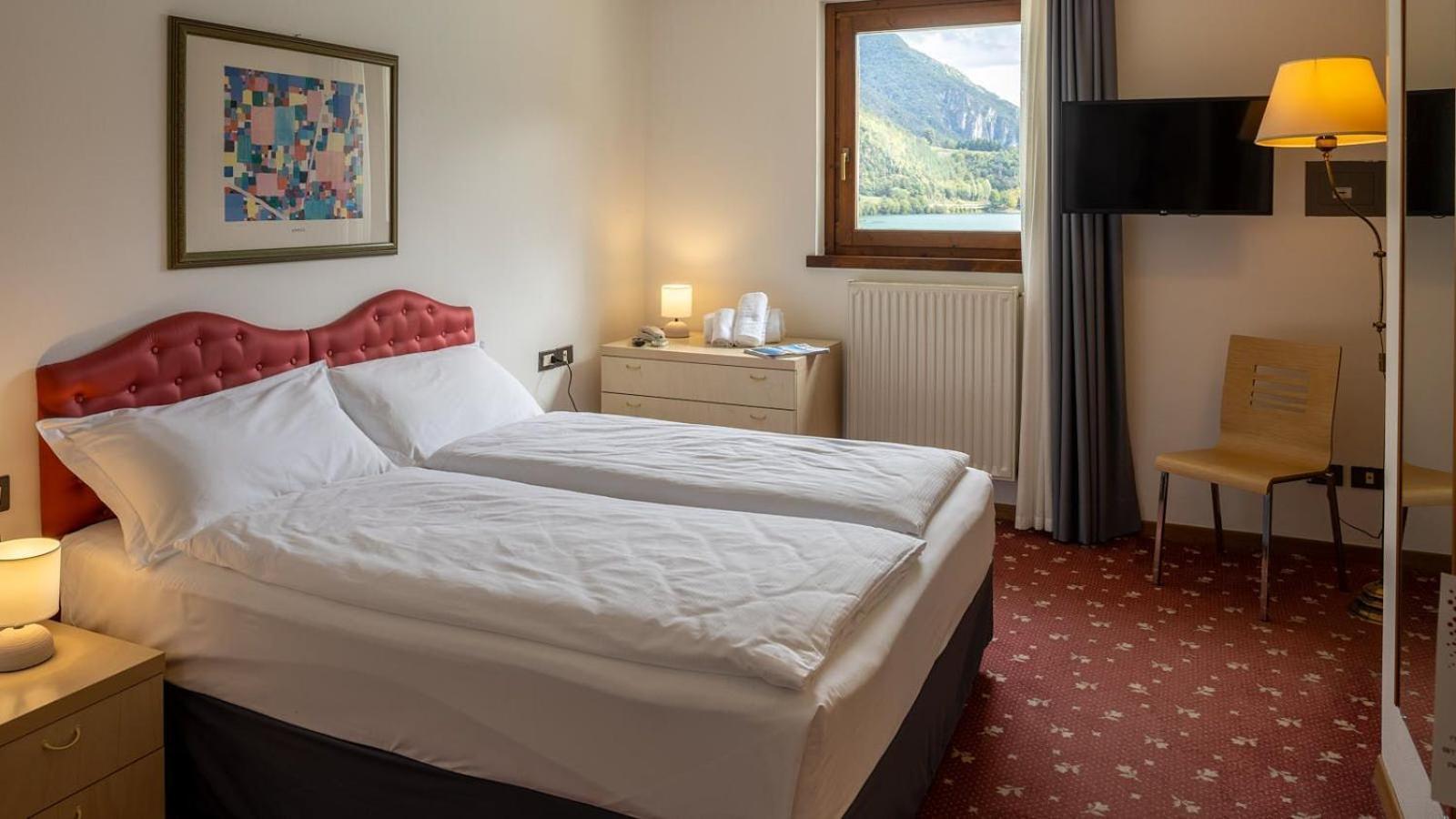 Hotel Lido Pieve Di Ledro Ngoại thất bức ảnh